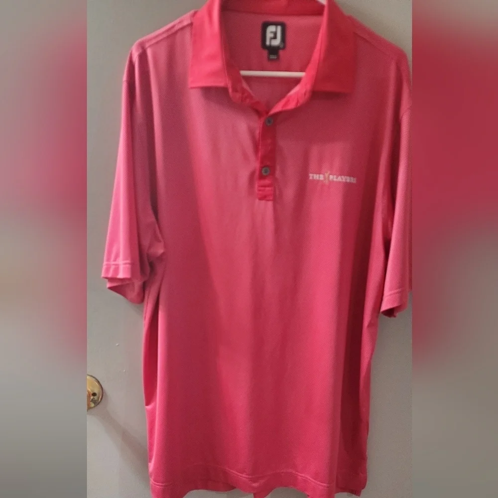 Men FJ Dark Red Golf Polo Shirt. Golf Design On Shoulder. Sz L